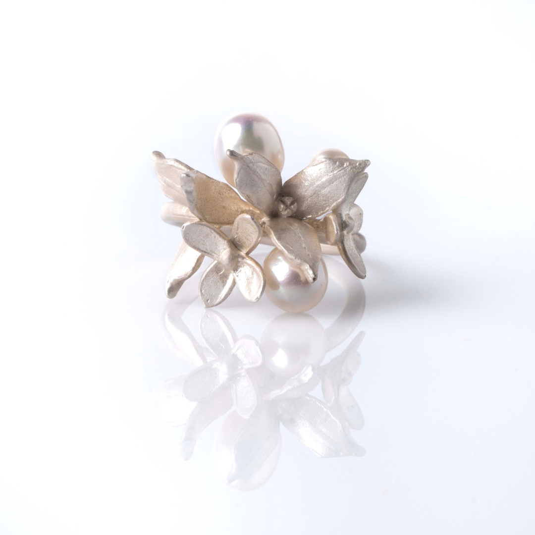 Dreamer Flowers & Pearls Ring