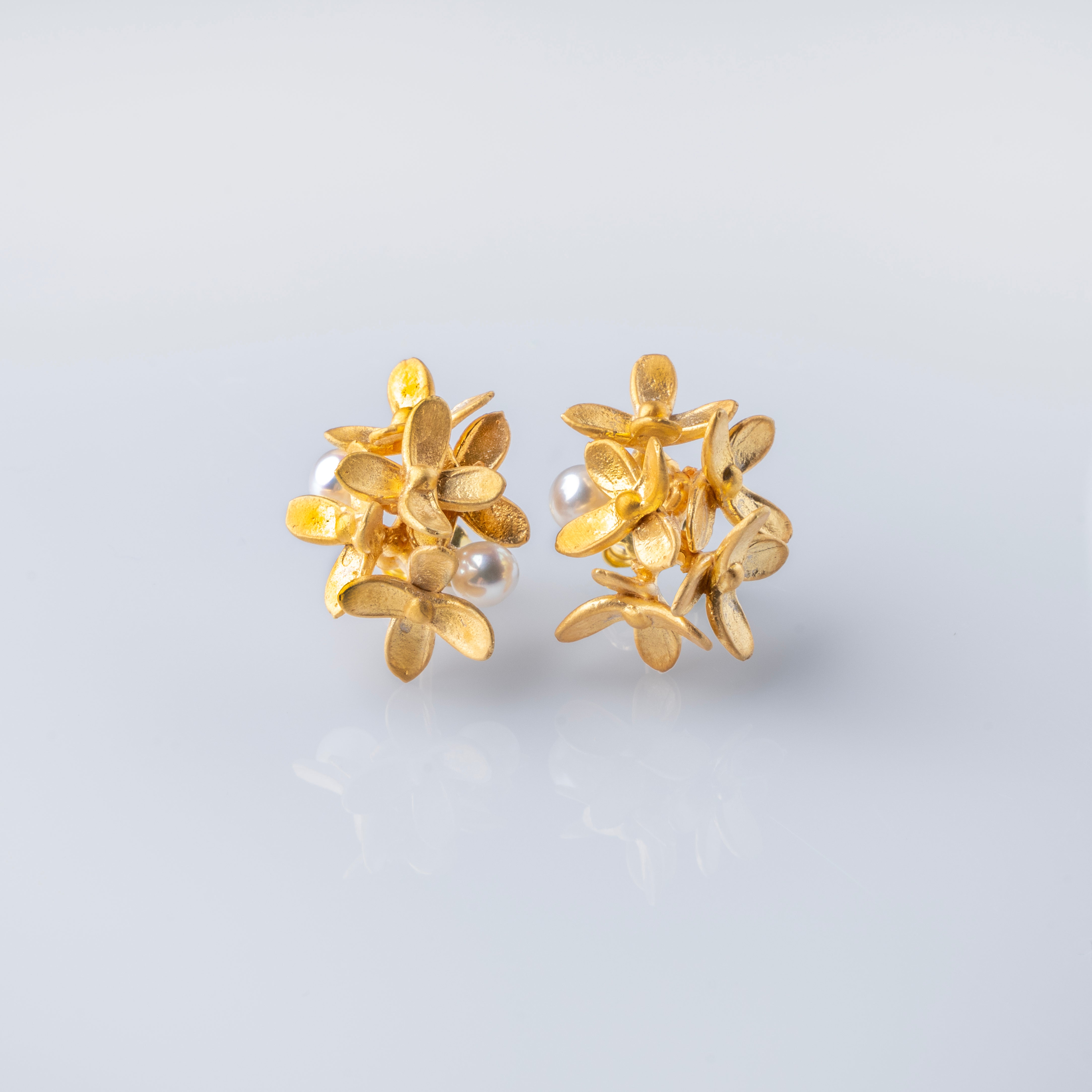 Dreamer Flowers & Pearls Earrings