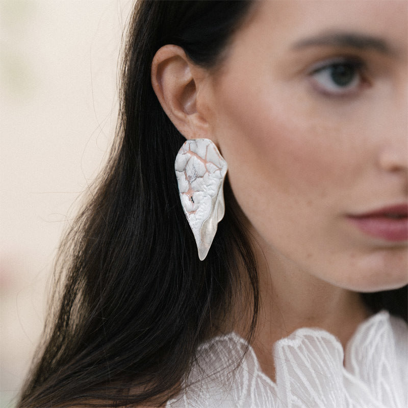 Tears Taurin Earrings